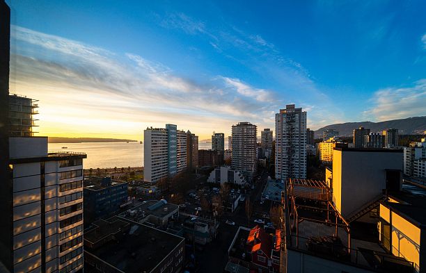 1501 1740 Comox Street West End VW