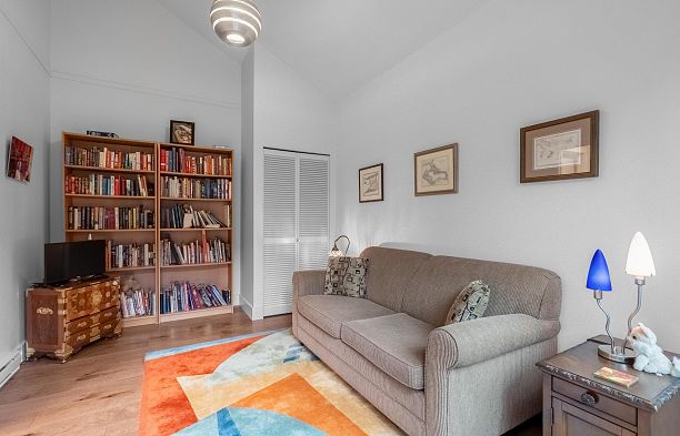 3993 Parkway Drive Quilchena