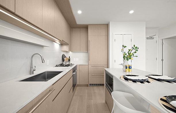 504 5212 Cambie Street Cambie