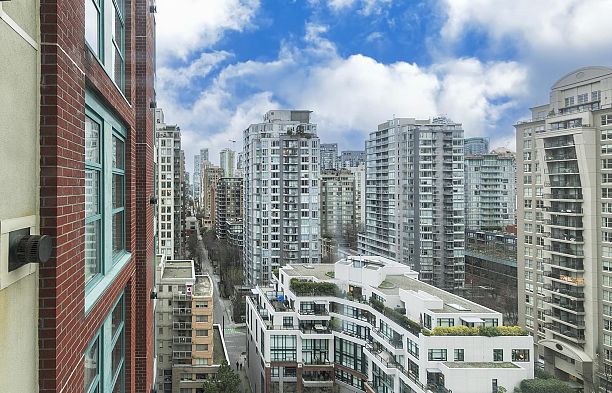 2010 939 Homer Street Yaletown