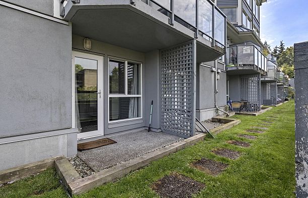 13 1355 W 4th Avenue False Creek