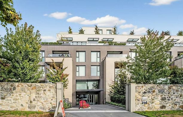 502 7228 Adera Street South Granville