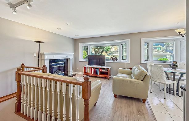 2755 W 20th Avenue Arbutus