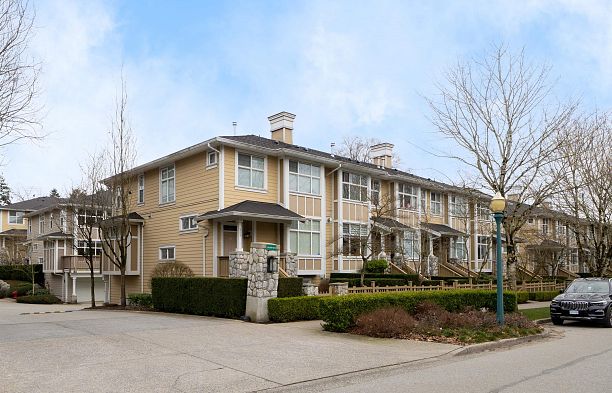 968 Westbury Walk South Cambie