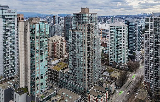 1502 888 Homer Street Downtown VW