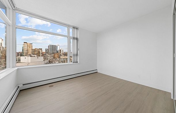 2106 1199 Marinaside Crescent Yaletown