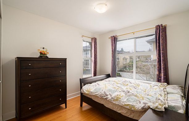 968 Westbury Walk South Cambie