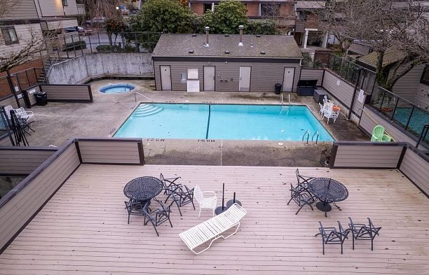 3993 Parkway Drive Quilchena