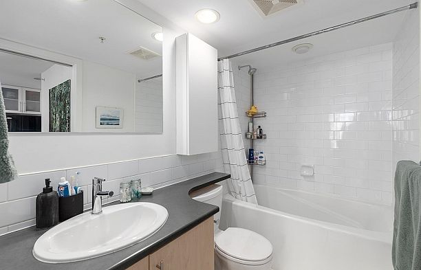 809 1225 Richards Street Downtown VW