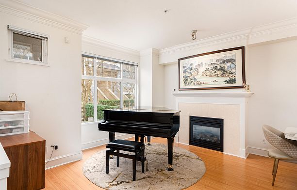 968 Westbury Walk South Cambie