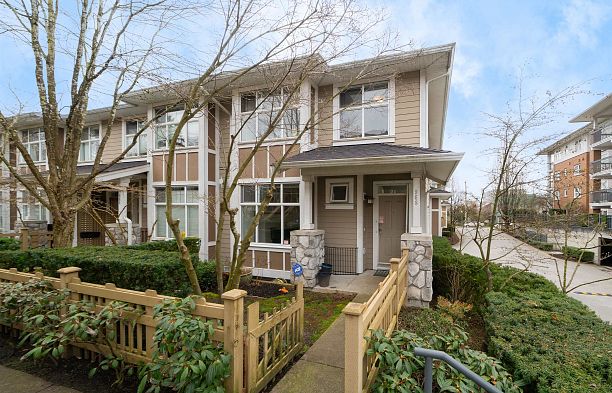 968 Westbury Walk South Cambie
