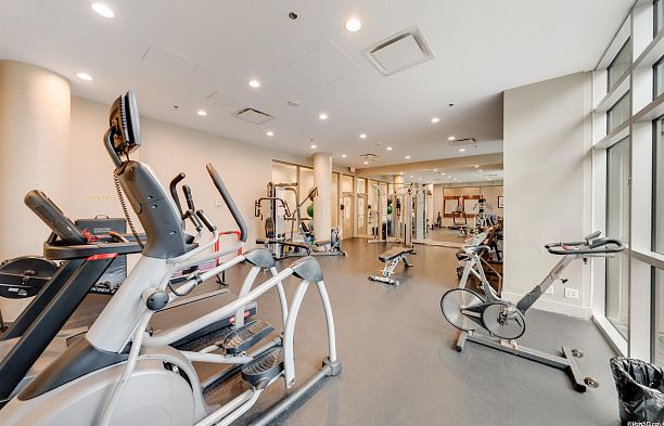 513 63 W 2nd Avenue False Creek