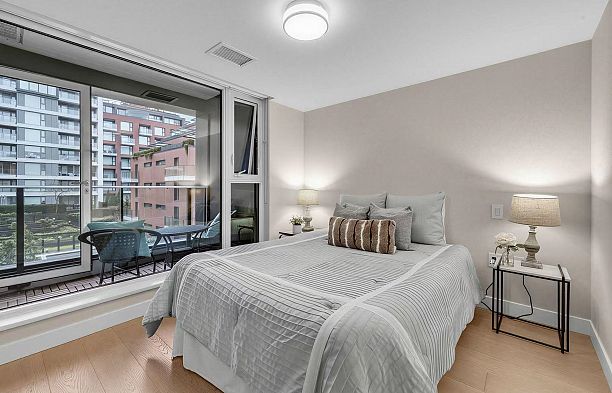 502 7228 Adera Street South Granville