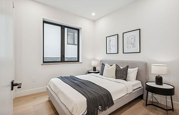 1 448 W 20th Avenue Cambie