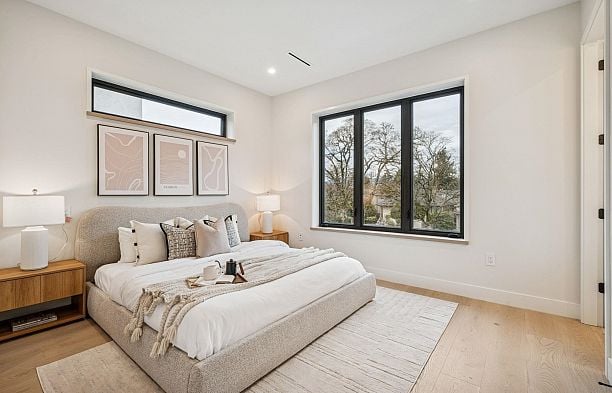 1 448 W 20th Avenue Cambie