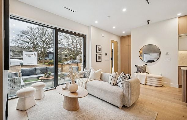 1 448 W 20th Avenue Cambie