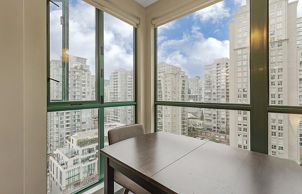 2010 939 Homer Street Yaletown