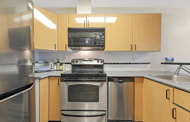 2010 939 Homer Street Yaletown