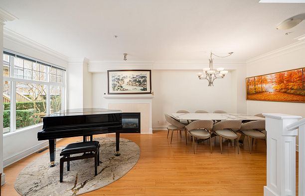 968 Westbury Walk South Cambie