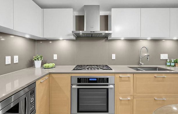 502 7228 Adera Street South Granville