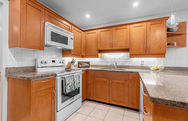 3993 Parkway Drive Quilchena