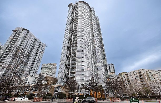 3706 1033 Marinaside Crescent Yaletown