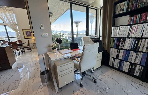 PH 1268 W Broadway Fairview VW