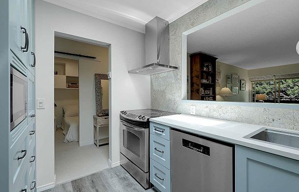 314 1777 W 13th Avenue Fairview VW