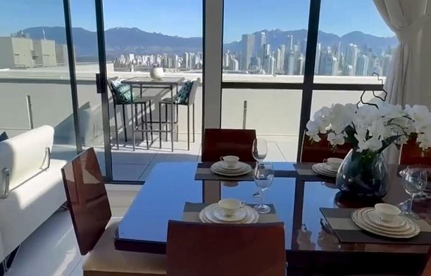 PH 1268 W Broadway Fairview VW