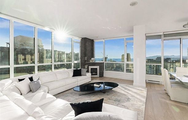 3501 1328 W Pender Street Coal Harbour