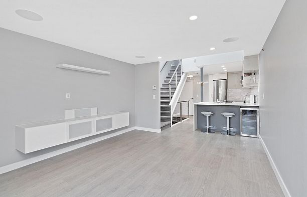 13 1355 W 4th Avenue False Creek