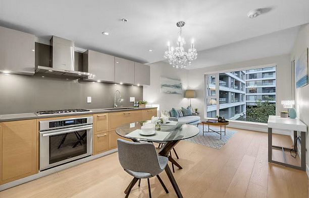 502 7228 Adera Street South Granville