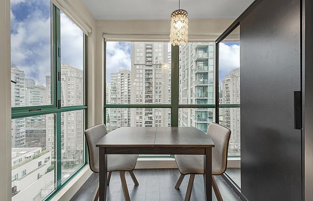 2010 939 Homer Street Yaletown