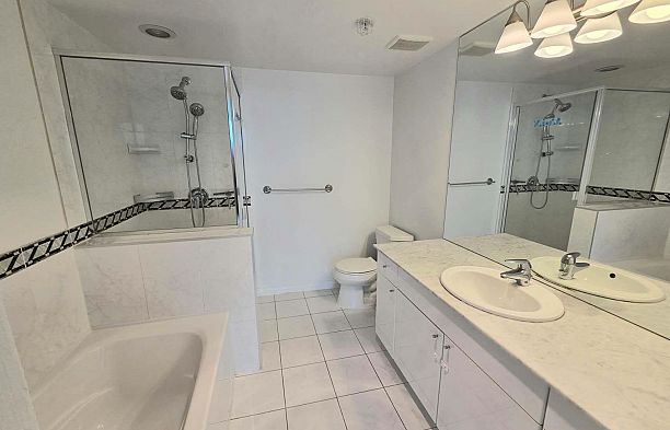 3105 1328 W Pender Street Coal Harbour