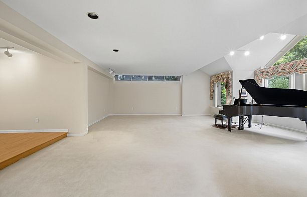 6189 Angus Drive South Granville