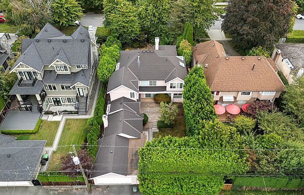 6189 Angus Drive South Granville