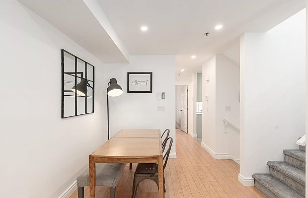 15 4157 Sophia Street Main