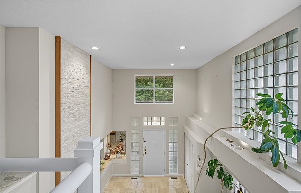 6189 Angus Drive South Granville