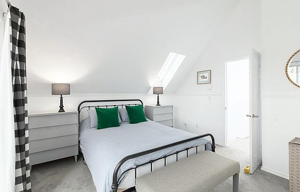 15 4157 Sophia Street Main