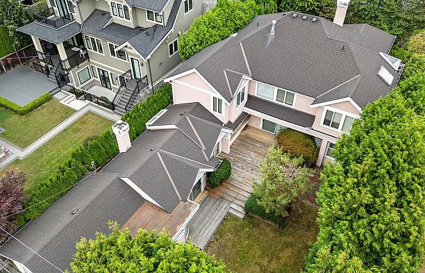 6189 Angus Drive South Granville