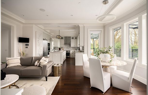 3955 W Broadway Point Grey