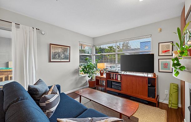 106 2983 W 4th Avenue Kitsilano