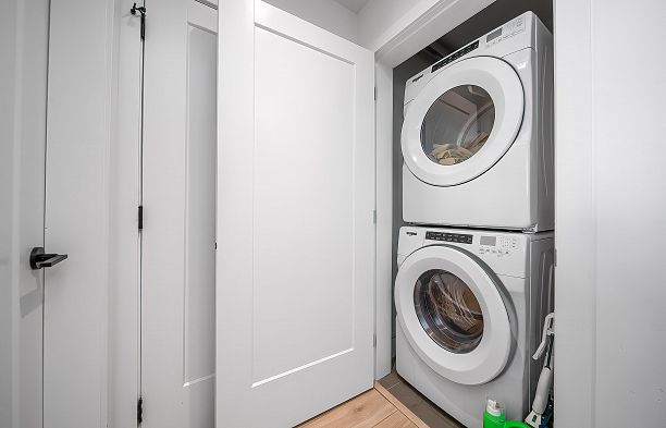 208 6933 Cambie Street South Cambie