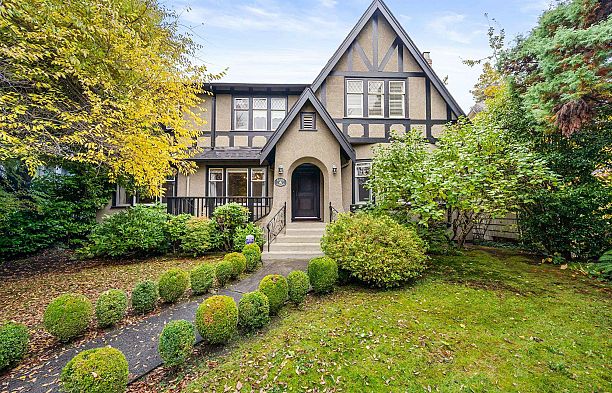 6050 Athlone Street South Granville