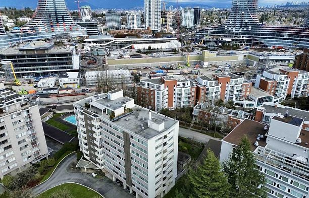 204 6026 Tisdall Street Oakridge VW