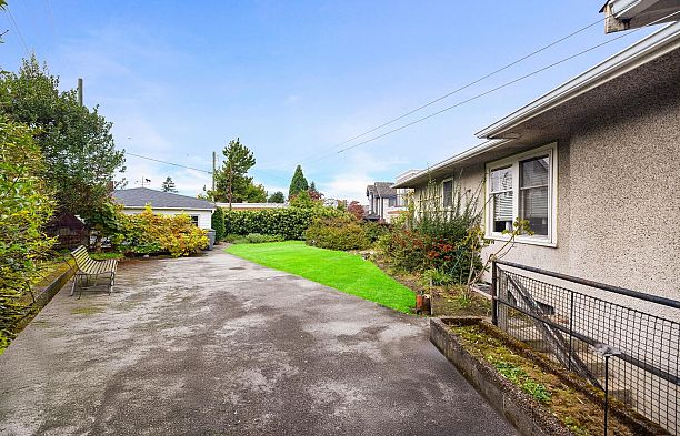 4275 Quesnel Drive MacKenzie Heights