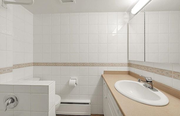 204 6026 Tisdall Street Oakridge VW