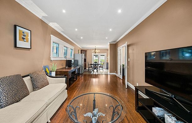 6050 Athlone Street South Granville