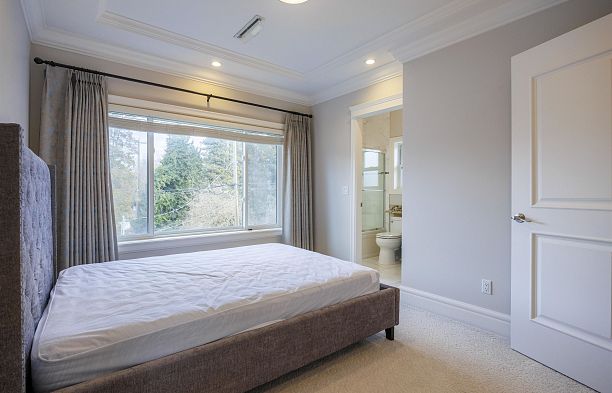 4482 Brakenridge Street Quilchena