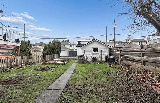 7621 Cartier Street Marpole